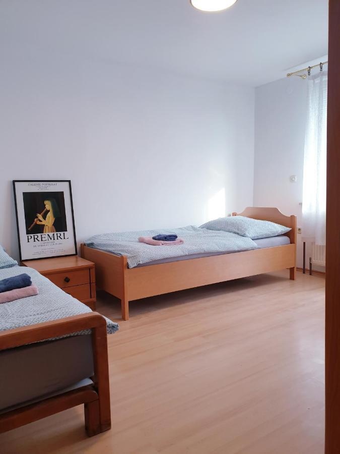 Apartment Barje I ลูบลิยานา ภายนอก รูปภาพ